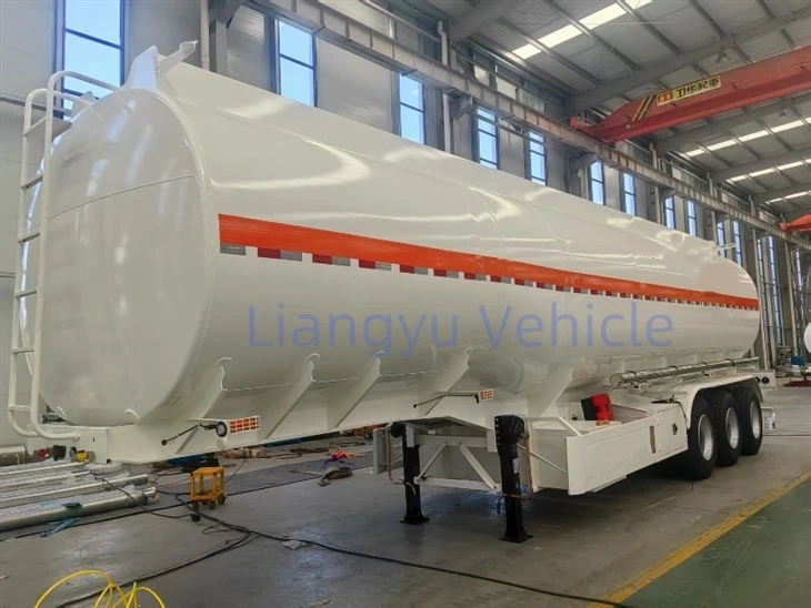 3 Axles 50CBM Carbon Steel Oil Tanker Trailer To Kenya factory